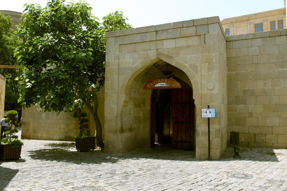 Buxara karvansarası<br> © Bakı şəhəri, XV əsr