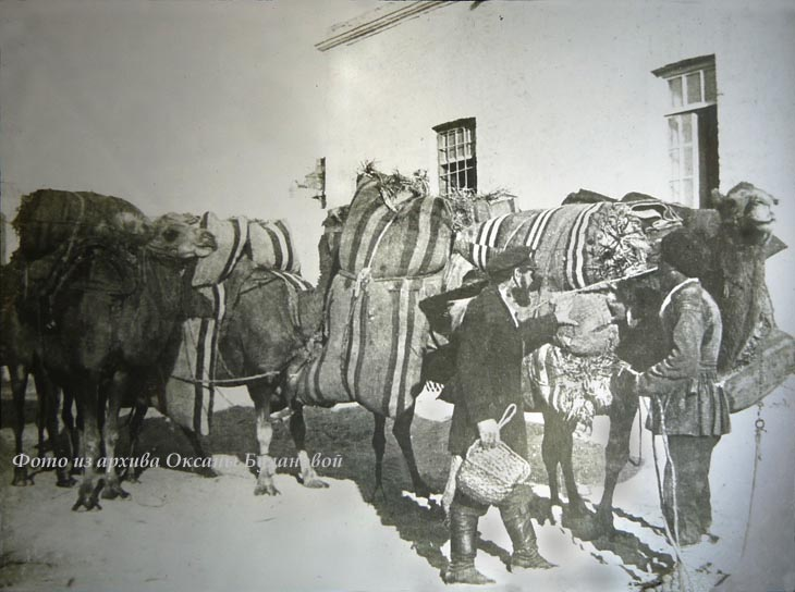 Bakıya gələn ticarət karvanı<br> © https://azerhistory.com, 1890