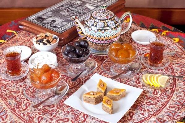 Çay süfrəsi<br> © Milli Kulinariya Mərkəzi